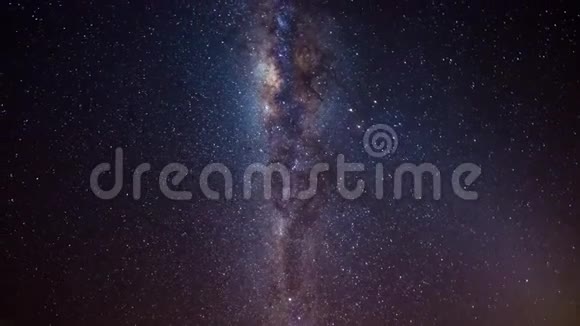 银河系的时间流逝旋转的星空中心近星系核心细节明亮的星云纳米比亚的夜空视频的预览图