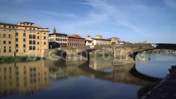 佛罗伦萨圣三位一体大桥老桥庞特维奇奥视频的预览图