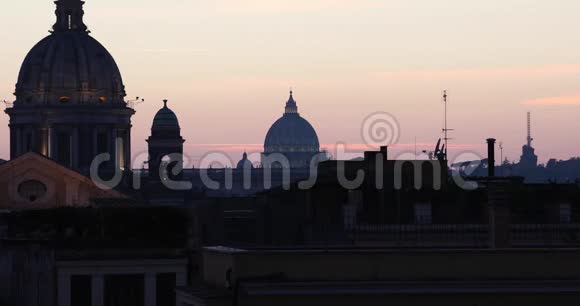 罗马日落圣彼得穹顶景观4k真视频视频的预览图