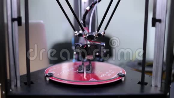 3D打印机打印方形视频的预览图