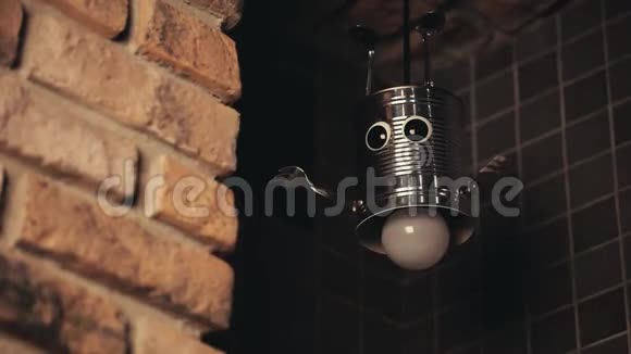 断电灯的光幕视频的预览图