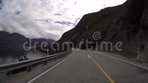 新西兰公路旅行视频的预览图