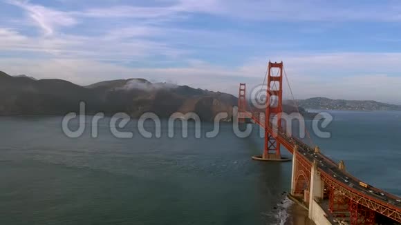 旧金山金门大桥的鸟瞰图美国日光视频的预览图