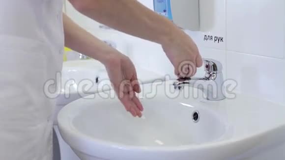 护士洗手视频的预览图