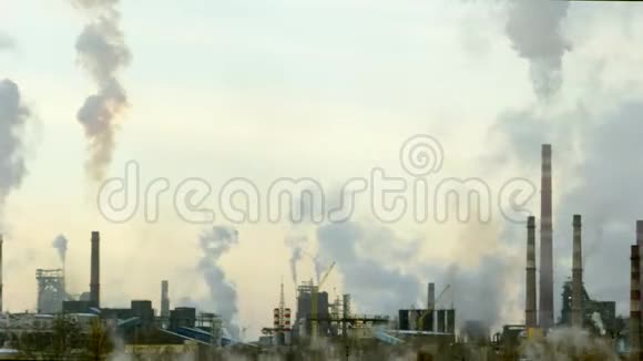 公司破坏环境在大气中吸烟视频的预览图