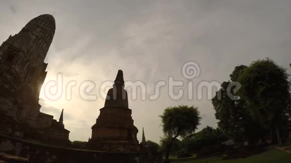 泰国ayutthaya遗产地的watratchaburana时间推移视频的预览图