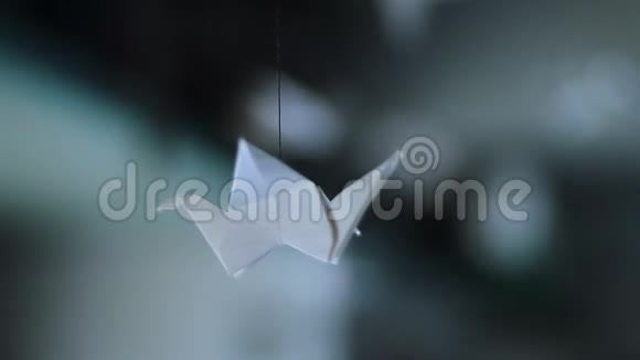 折纸鸟旋转手工制作日本纸艺视频的预览图