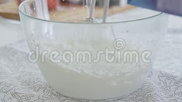 混合奶油视频的预览图