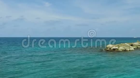 库拉索岛大西洋海岸线的美丽景色华丽的自然景观背景视频的预览图