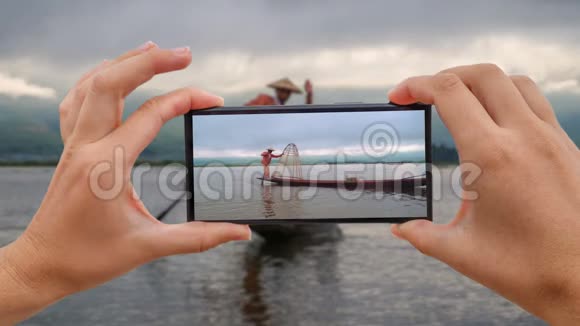 缅甸英乐湖缅甸渔民摄影摄像视频的预览图
