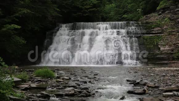 石溪瀑布视频的预览图