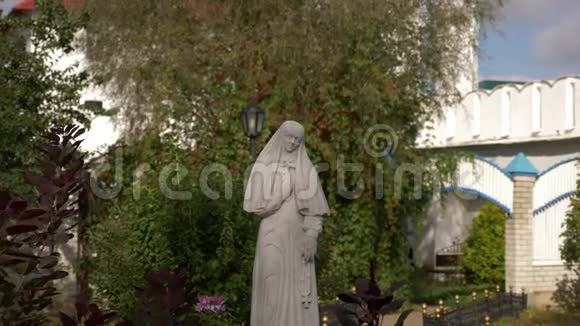 上帝之母雷法修道院视频的预览图
