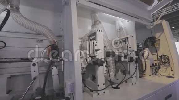 机械零件的运动现代机械的工作机理视频的预览图