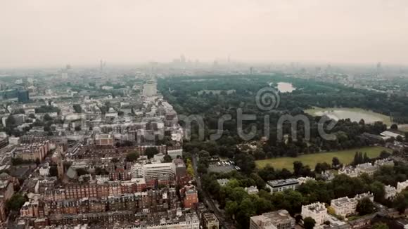 美丽的海德公园在伦敦英国空中观景视频的预览图