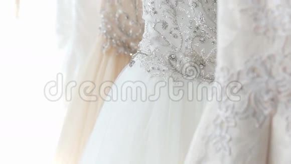 新娘礼服背景视频的预览图