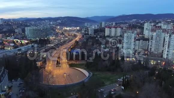 俄罗斯索契KurortnyyProspekt高速公路Doubler的无人视野视频的预览图