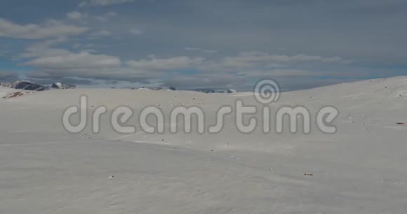 吉尔吉斯斯坦亚洲山脉景观视频的预览图