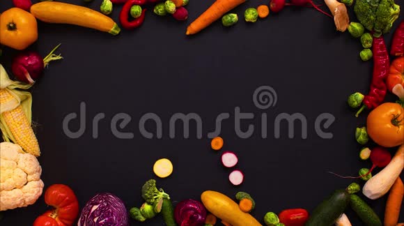 蔬菜做成字母X视频的预览图