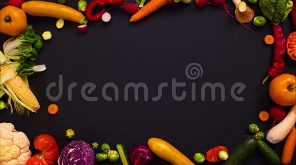 蔬菜做成字母O视频的预览图