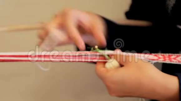 手锯过程织物用手工工具编织纺织制造业视频的预览图