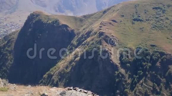 喀斯贝吉山风景优美喀斯贝吉山的延时镜头来自格鲁吉亚的云彩视频的预览图