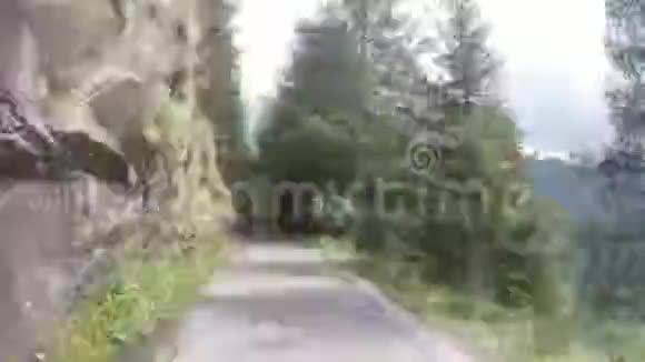 席尔帕里奥意大利时间流逝驾驶镜头车辆点视从Vivione山口开车到Schilpa视频的预览图