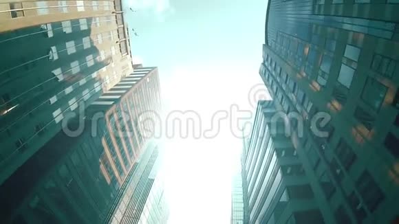 金融区摩天大楼和建筑物视频的预览图
