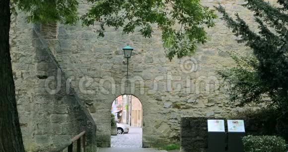 德国著名的世界遗产罗滕堡著名的童话小镇风景如画的城堡城门都是中世纪的纪念碑视频的预览图