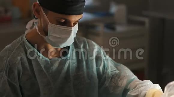 外科静脉血管外科诊所手术室医生t视频的预览图