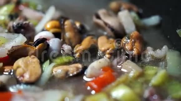 西班牙海鲜饭视频的预览图