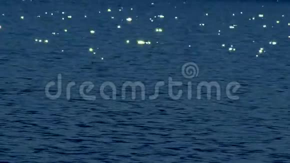 水上的光线眩光视频的预览图