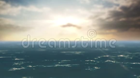 日落时平静的大海视频的预览图