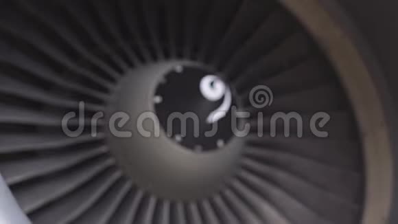 背景叶片涡轮发动机民用飞机特写视频的预览图