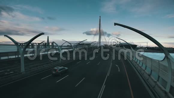 大桥公路过江视频的预览图