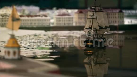帆船驶入港口视频的预览图
