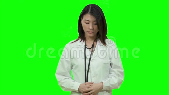 亚洲女医生微笑绿屏视频的预览图