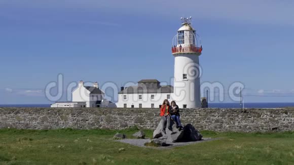 爱尔兰西海岸的灯塔视频的预览图