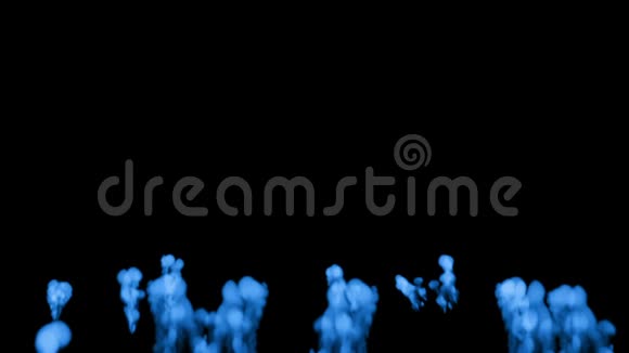 许多流动的荧光蓝墨水或烟雾隔离在黑色的缓慢运动蓝色在水中融合用途视频的预览图