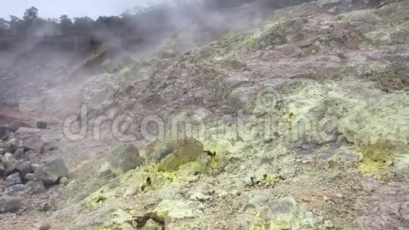 硫磺银行哈阿库拉曼努在夏威夷火山国家公园大岛夏威夷视频的预览图