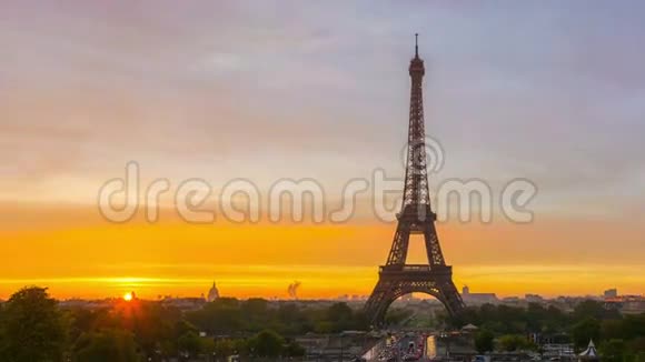 日出的巴黎视频的预览图