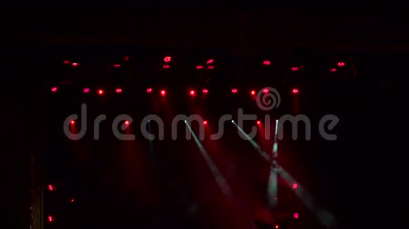 红舞台灯光演唱会灯光秀视频的预览图