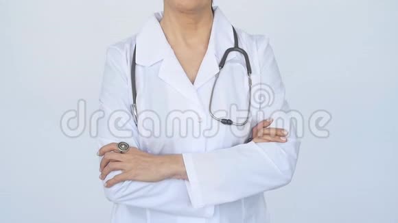 笑容满面的医生女人视频的预览图