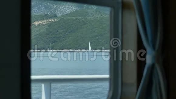 窗口视图乘船旅行视频的预览图