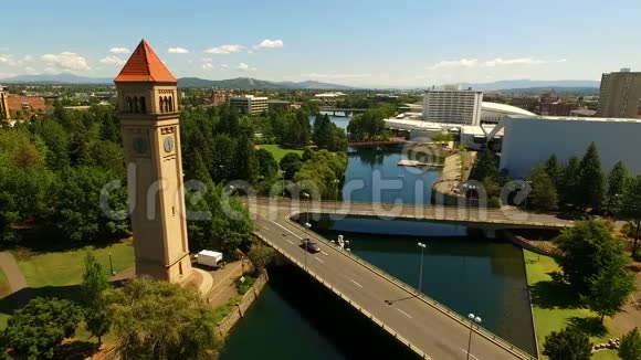 斯波坎华盛顿市中心城市建筑河步钟楼视频的预览图