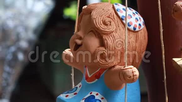 陶器孩子们微笑泰国工匠视频的预览图