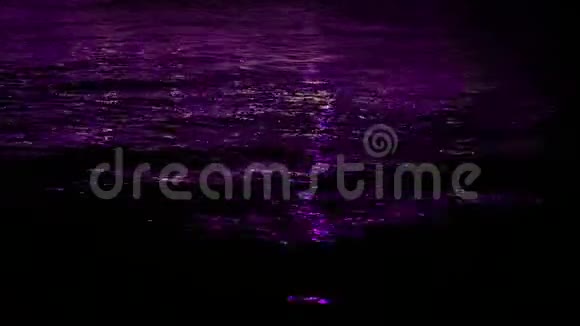 紫光背景水闪闪发光视频的预览图