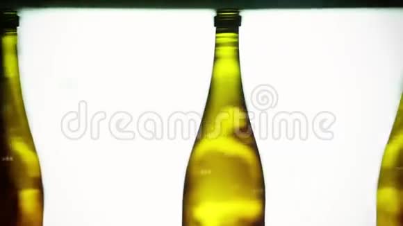 Bottle026视频的预览图