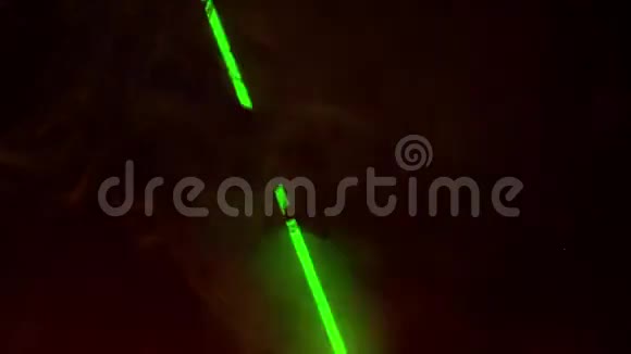 实验激光通过雾视频的预览图