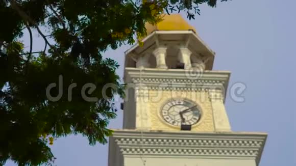 马来西亚槟城乔治城维多利亚女王纪念钟楼的照片视频的预览图