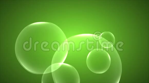 绿色背景上的抽象肥皂泡视频的预览图